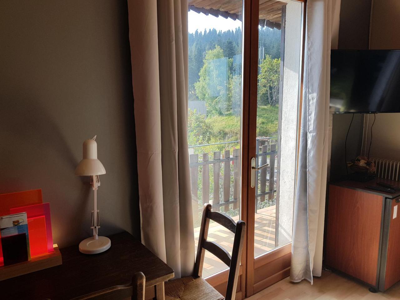 Hotel Les Chamois Ла-Боллен-Везюби Экстерьер фото